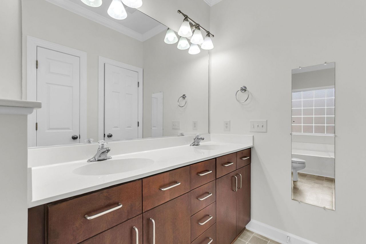 908 W Marymont Lane Photo 23