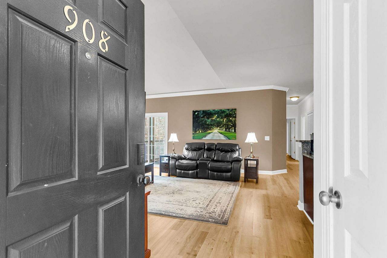 908 W Marymont Lane Photo 4