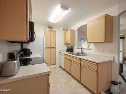 6850 Sharlands Avenue, Unit #2123, Reno, NV 89523 Photo