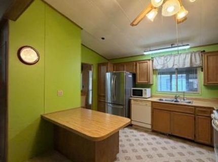427 Royal Crest Cir, Rancho Cordova, CA 95670 Photo