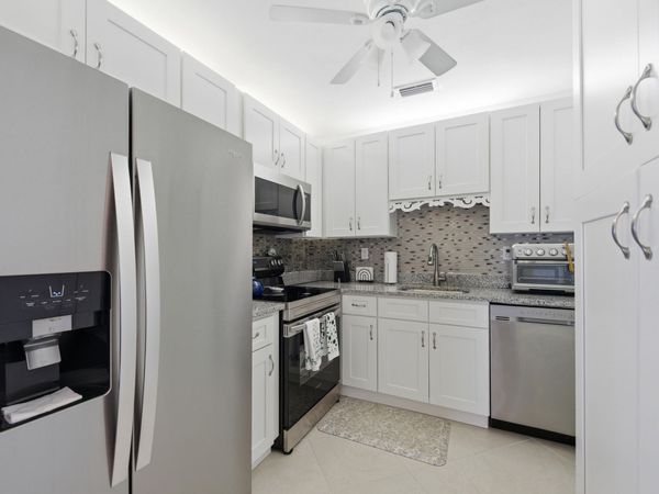 815 Flanders Q, Delray Beach, FL 33484