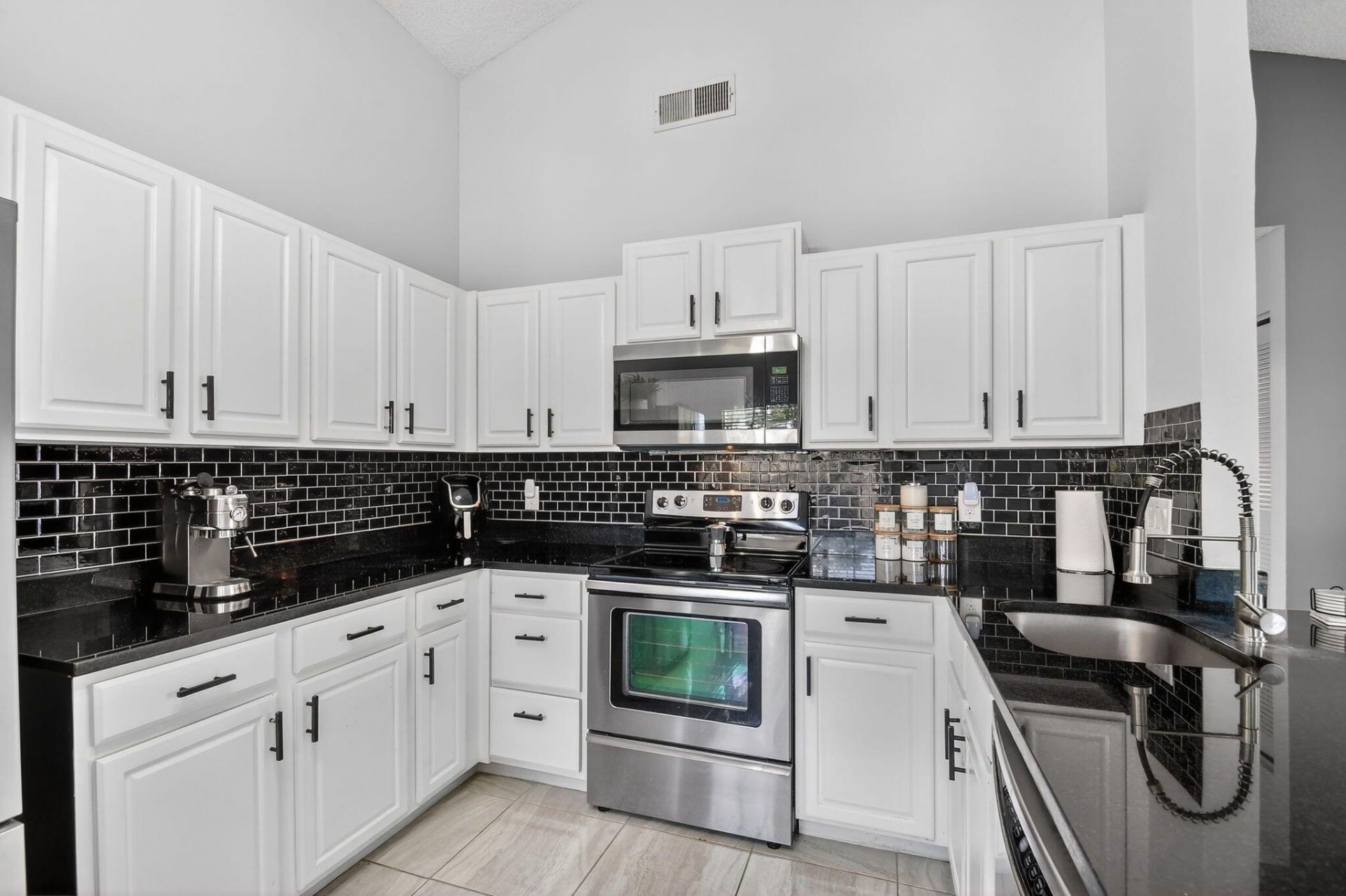 5384 Courtney Circle, Boynton Beach, FL 33472 Photo