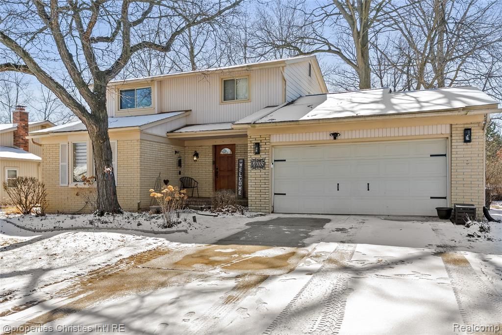 44035 Westminister Way, Canton, MI 48187 Main Photo