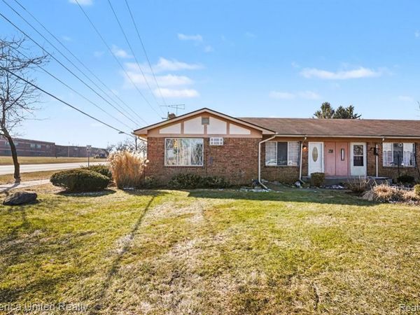 61035 11 Mile Road, South Lyon, MI 48178