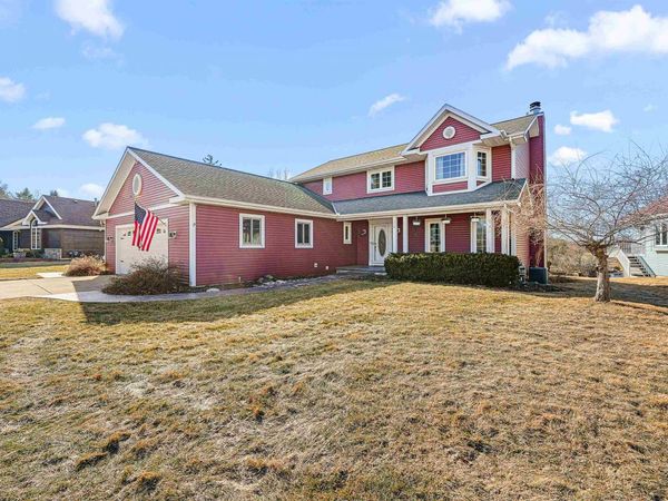 718 Stow Street, Horicon, WI 53032