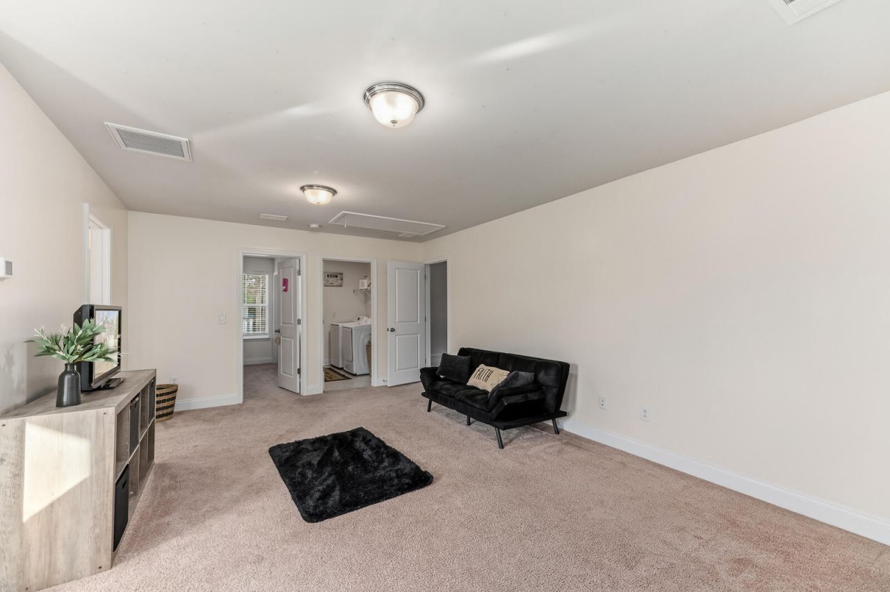 207 Mcmakin Drive Photo 14