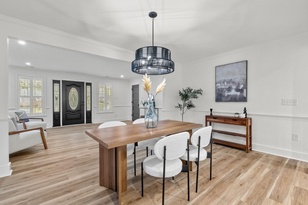 1111 Barrett Road Photo 11