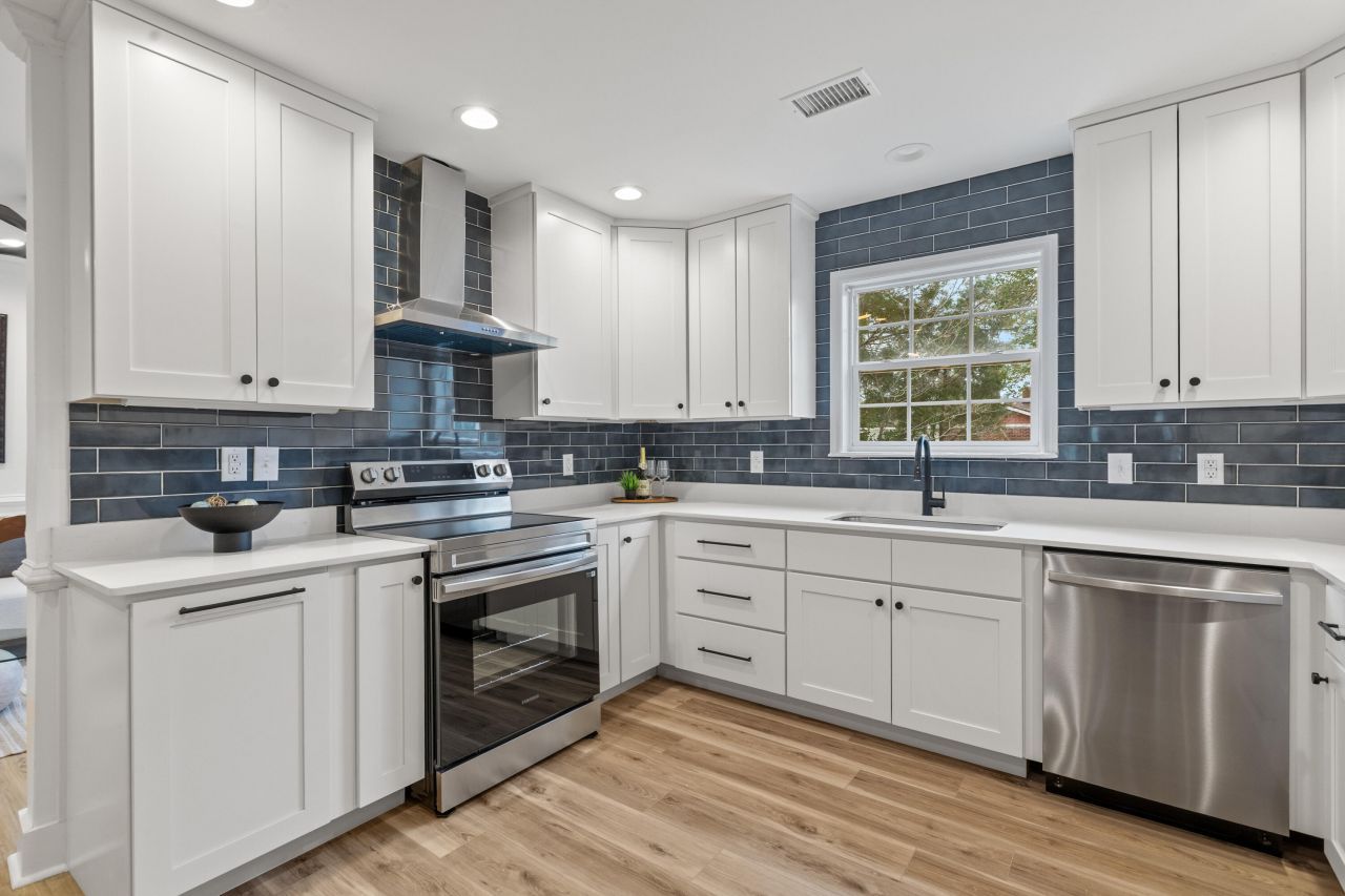 1111 Barrett Road Photo 16