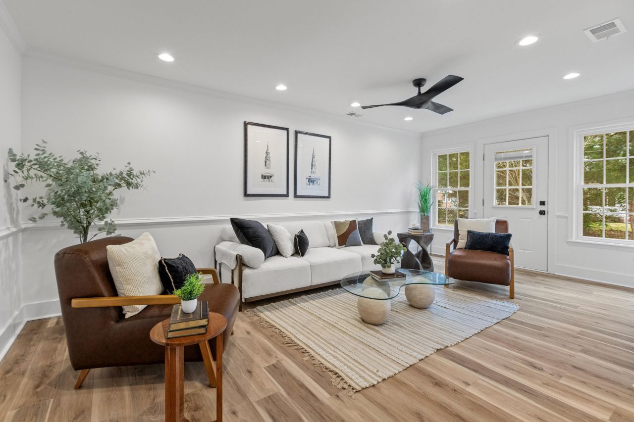 1111 Barrett Road Photo 21