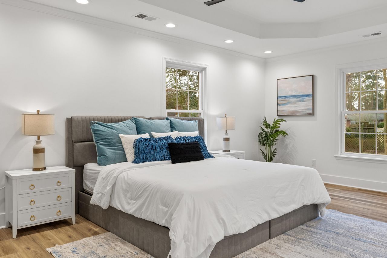 1111 Barrett Road Photo 39