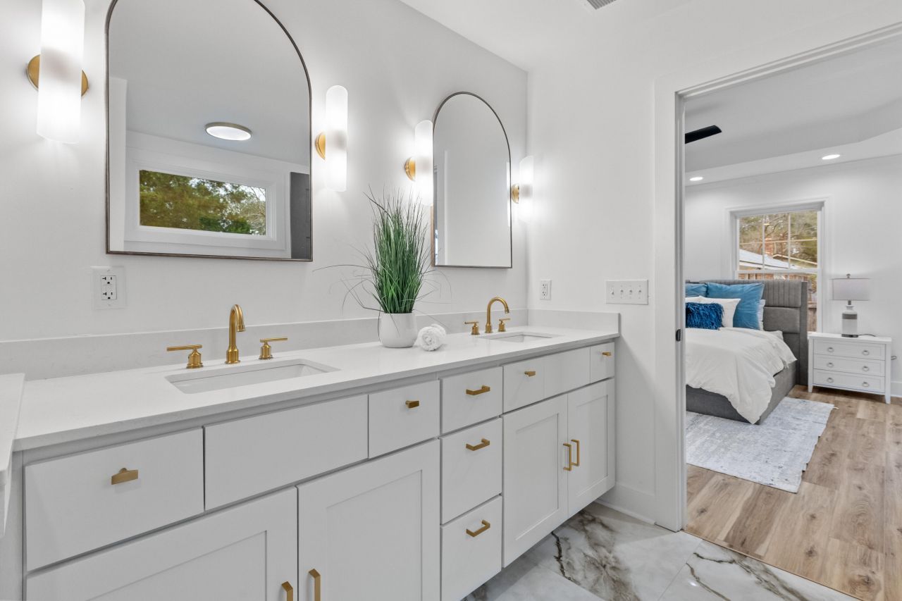 1111 Barrett Road Photo 47