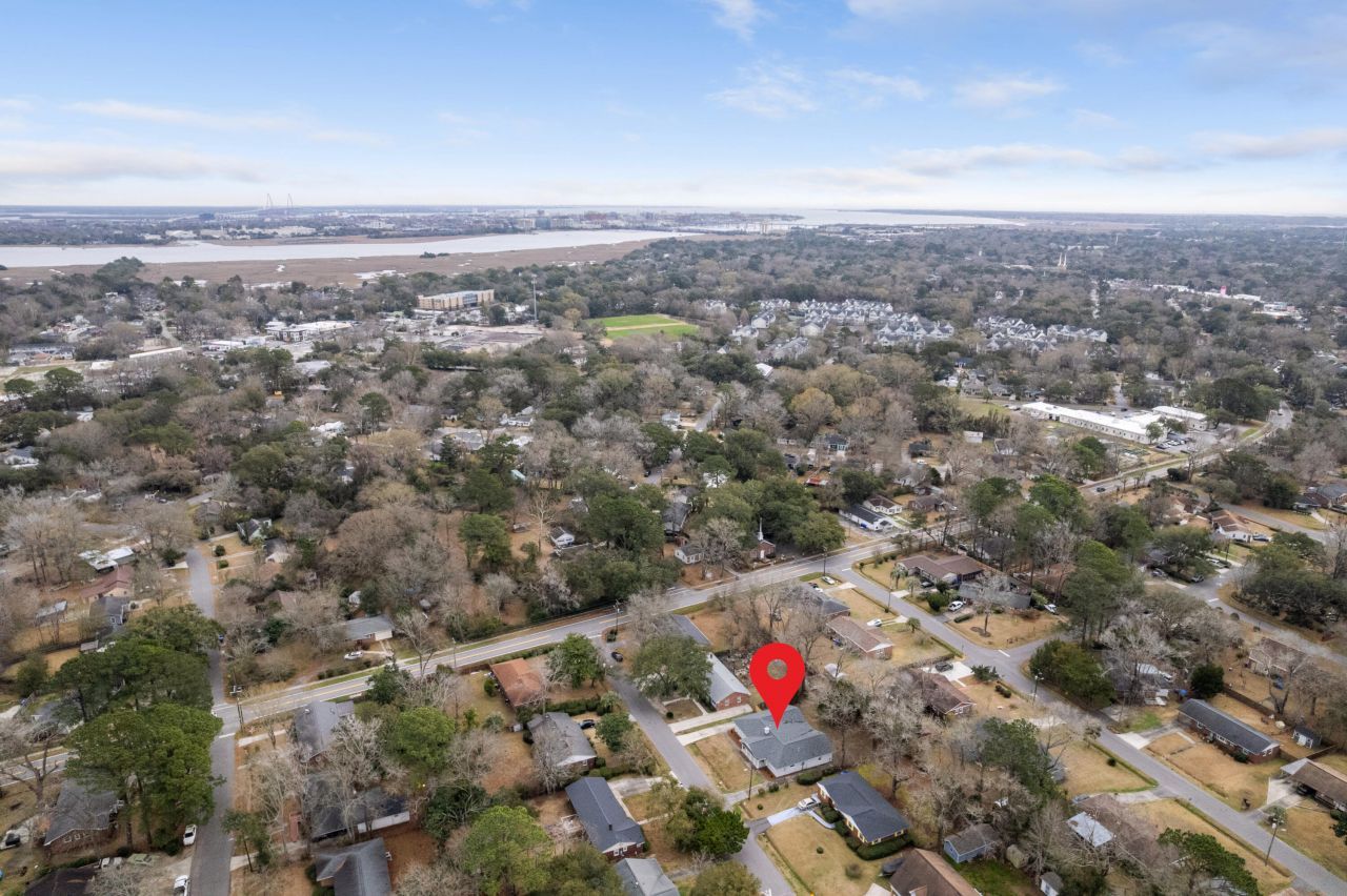 1111 Barrett Road Photo 62