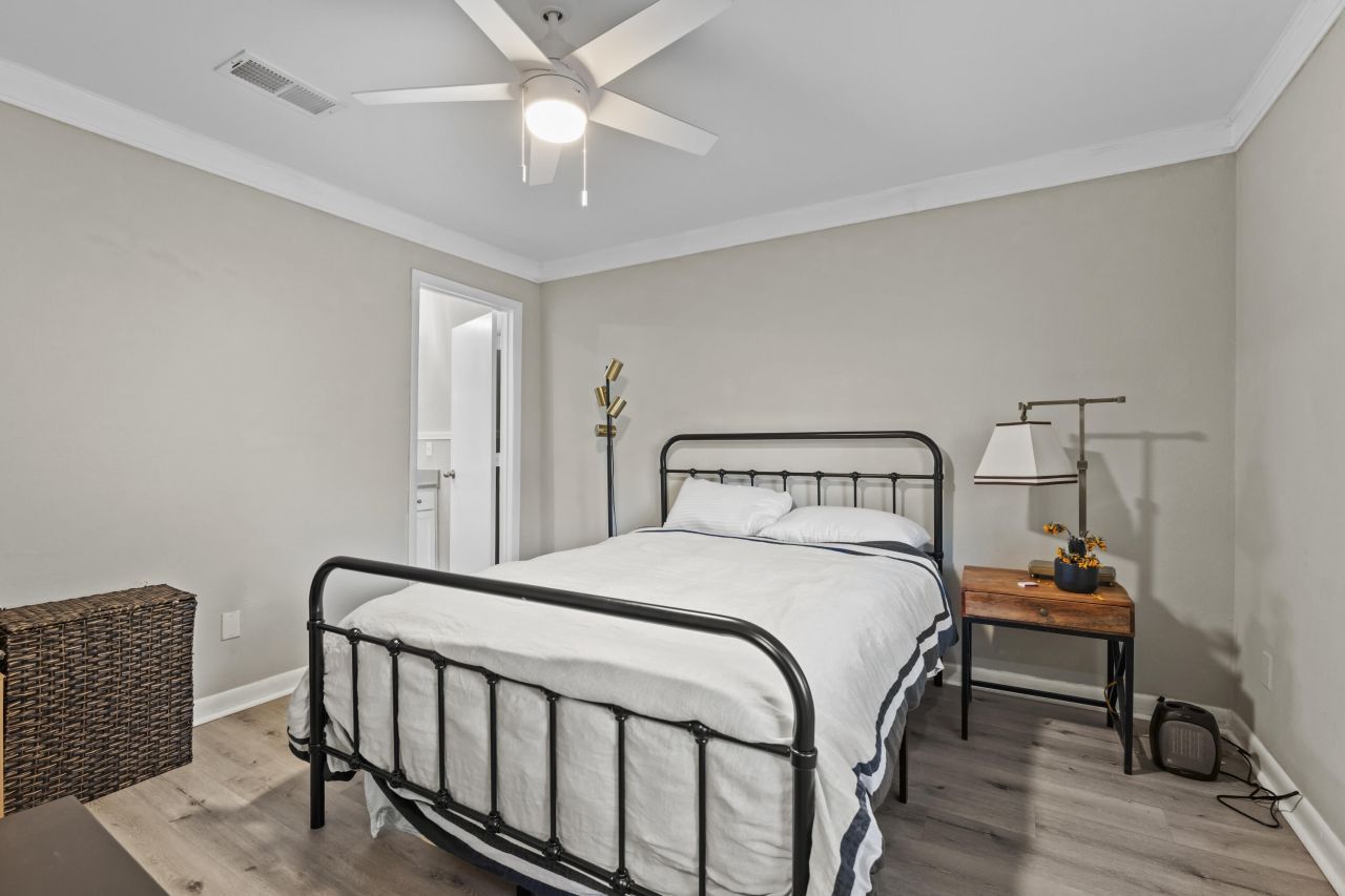 266 Alexandra Drive Photo 10