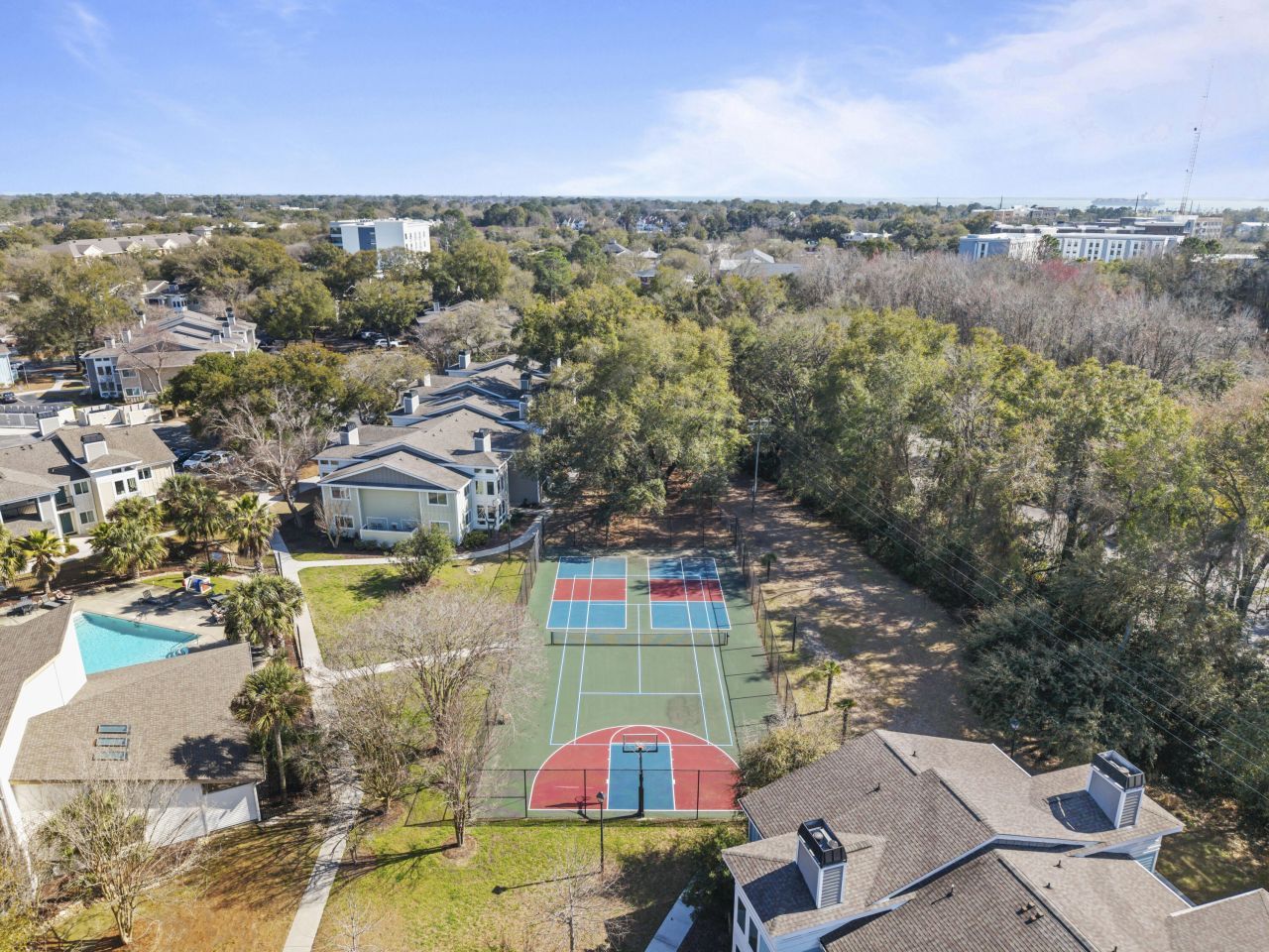 266 Alexandra Drive Photo 23