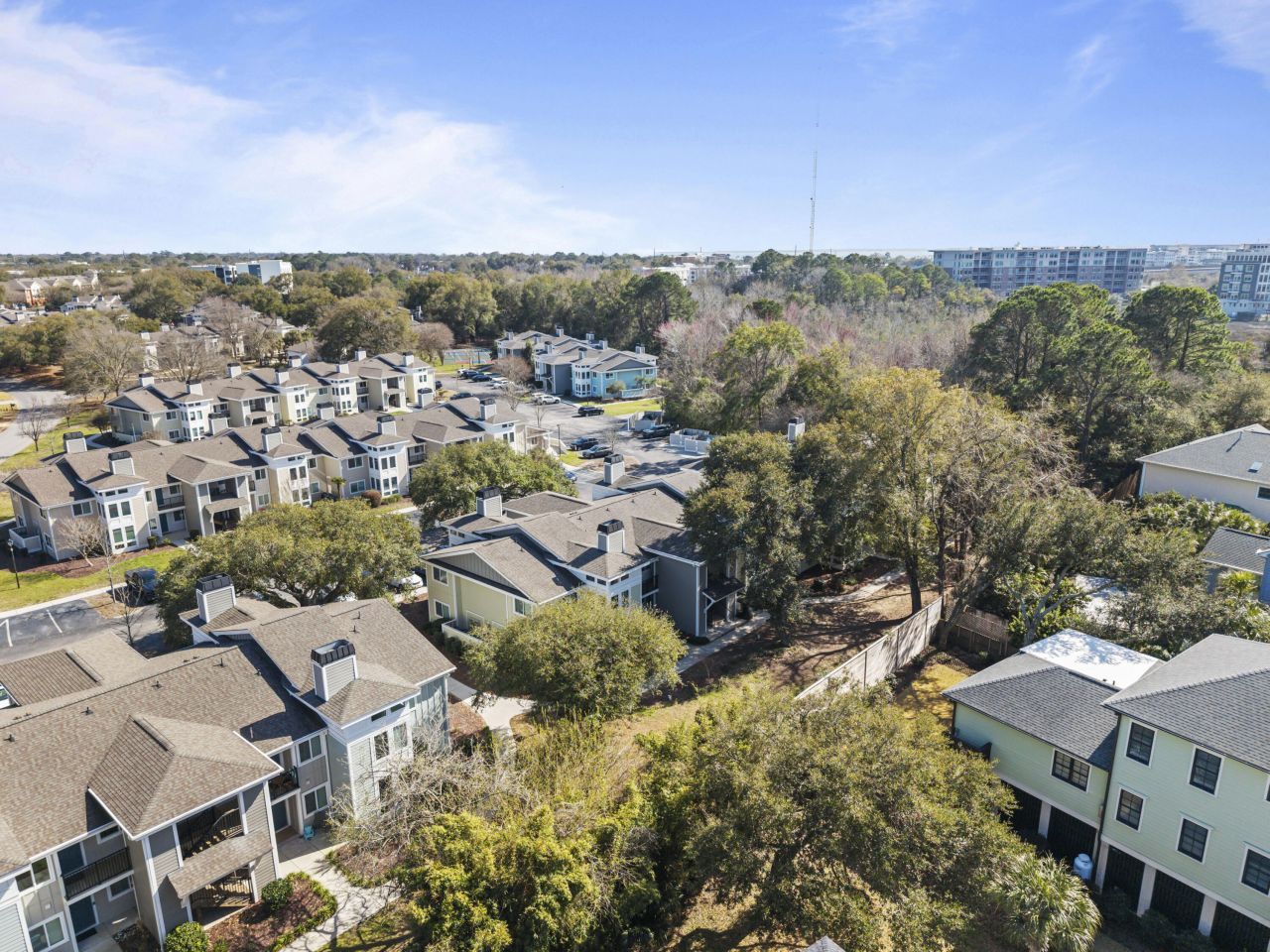 266 Alexandra Drive Photo 26