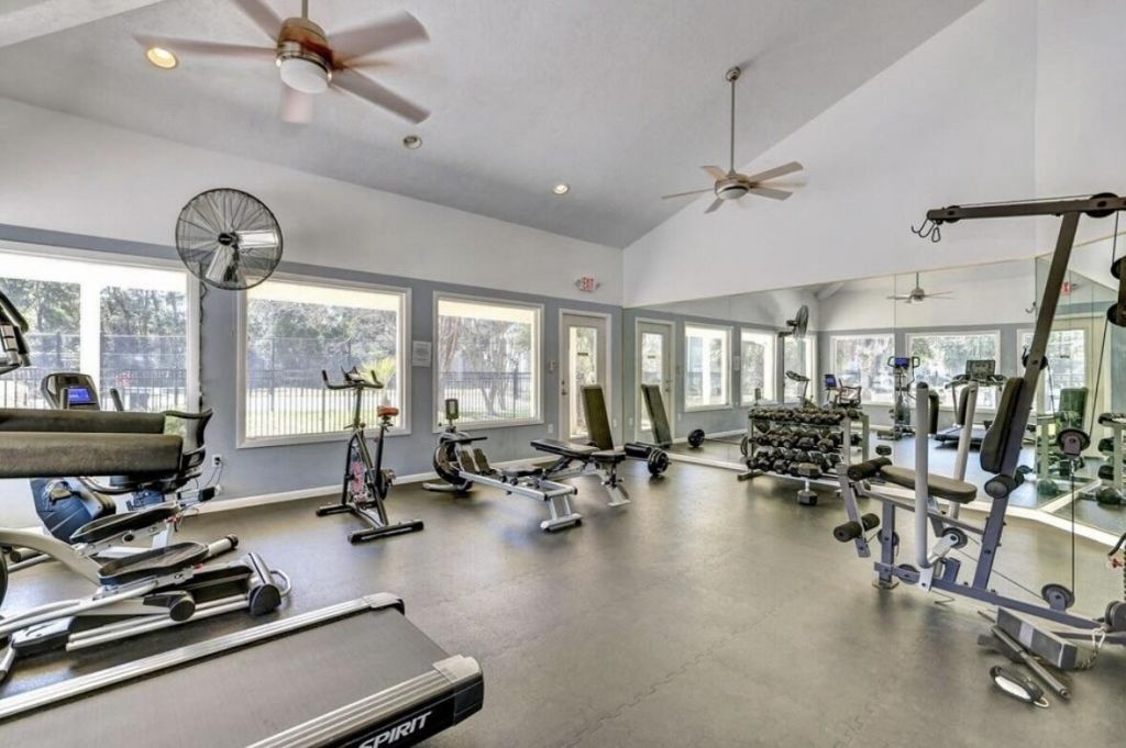 266 Alexandra Drive Photo 34