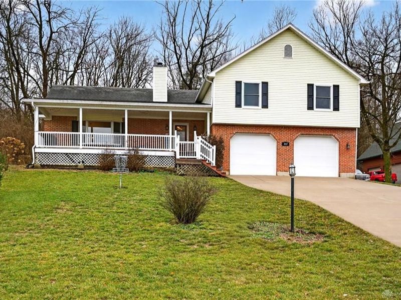 407 Valleyview Drive, Englewood, OH 45322 Photo 2