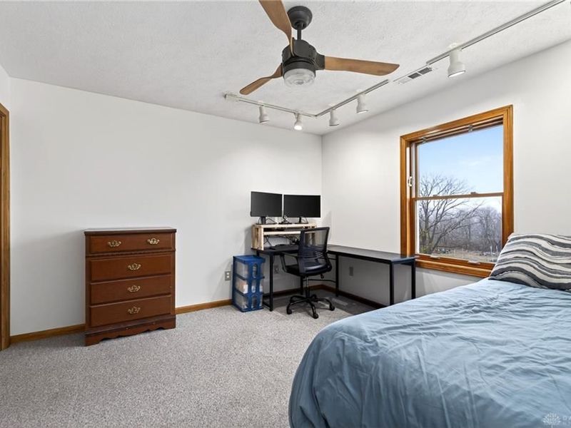 407 Valleyview Drive, Englewood, OH 45322 Photo 37