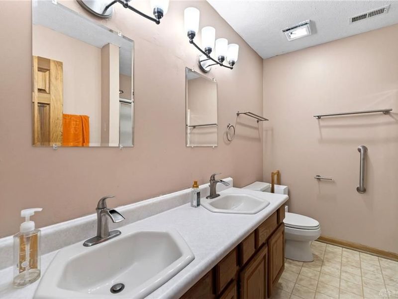 407 Valleyview Drive, Englewood, OH 45322 Photo 39