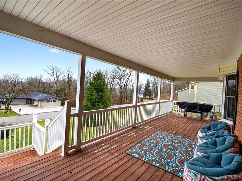 407 Valleyview Drive, Englewood, OH 45322 Photo 4