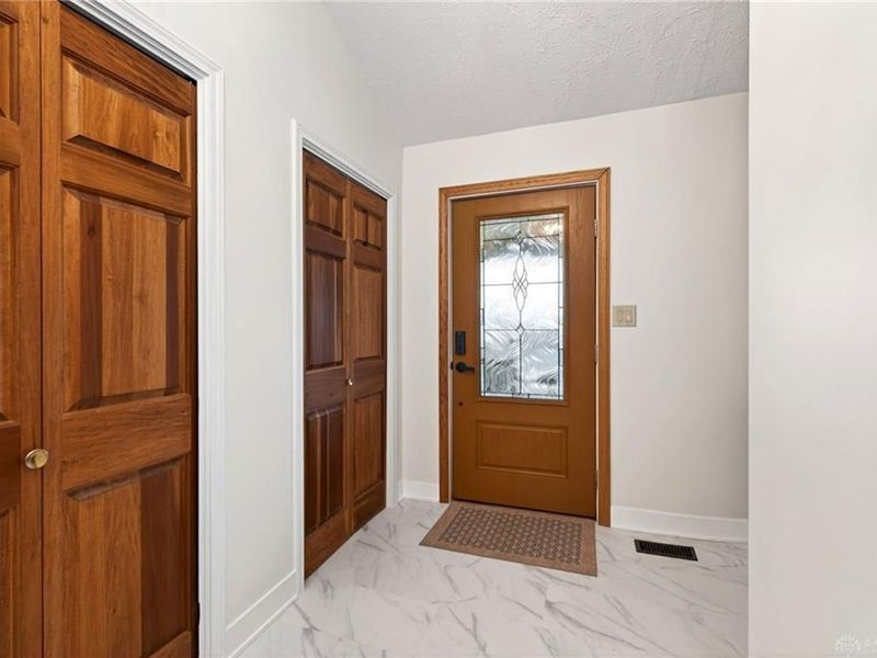 407 Valleyview Drive, Englewood, OH 45322 Photo 6