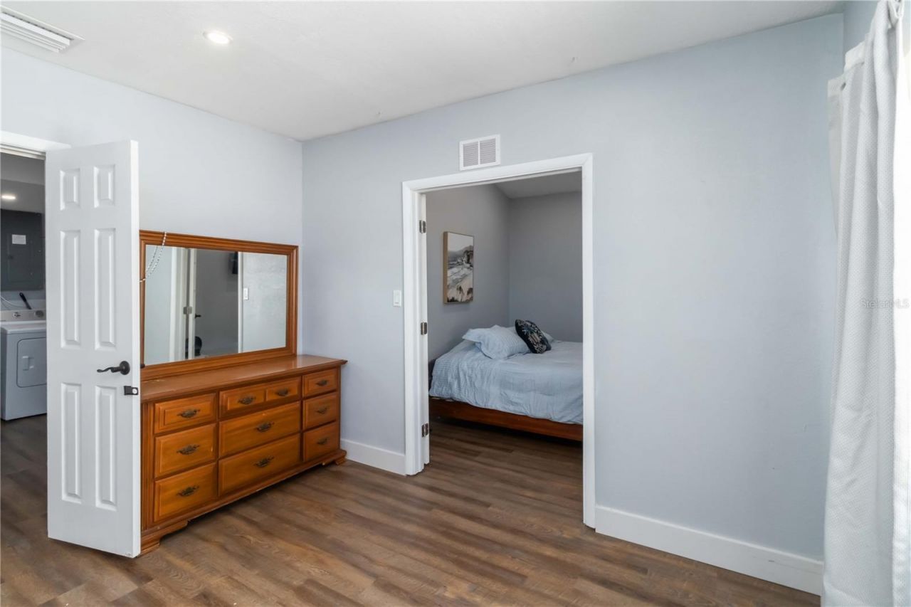 6950 29th Terrace N, Saint Petersburg, FL 33710 Photo