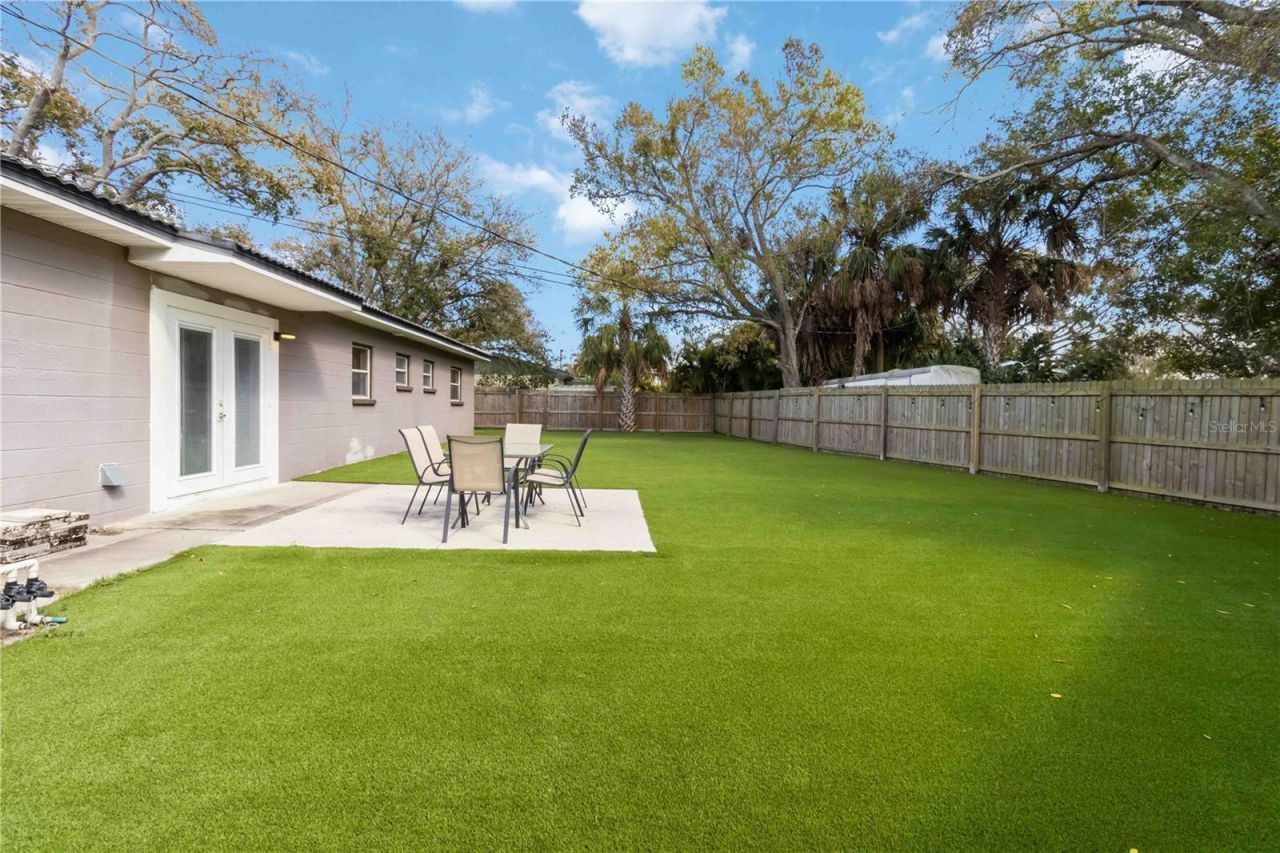 6950 29th Terrace N, Saint Petersburg, FL 33710 Photo