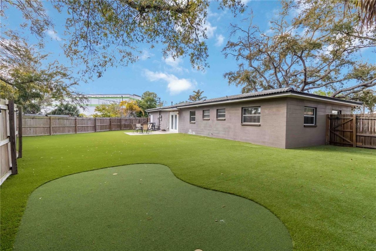 6950 29th Terrace N, Saint Petersburg, FL 33710 Photo