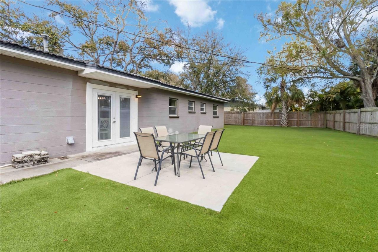 6950 29th Terrace N, Saint Petersburg, FL 33710 Photo