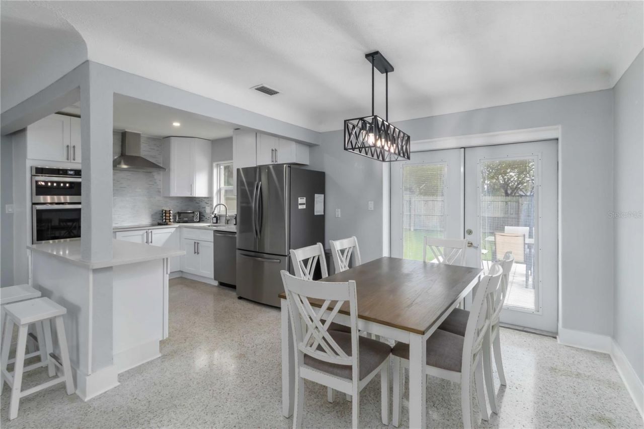 6950 29th Terrace N, Saint Petersburg, FL 33710 Photo