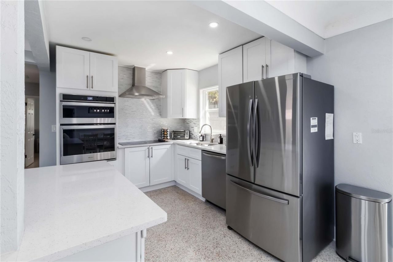 6950 29th Terrace N, Saint Petersburg, FL 33710 Photo