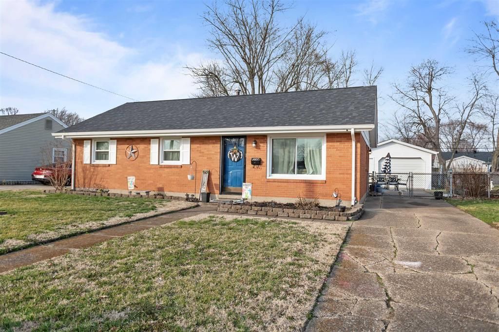 327 Whittier Drive, Owensboro, KY 42301 Main Photo