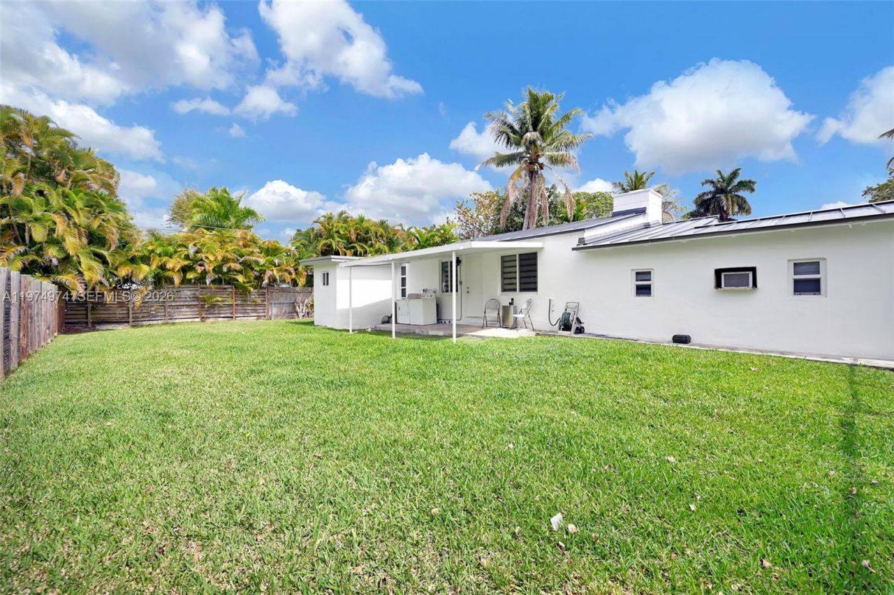 1021 NE 82nd Ter, Miami, FL 33138 Photo