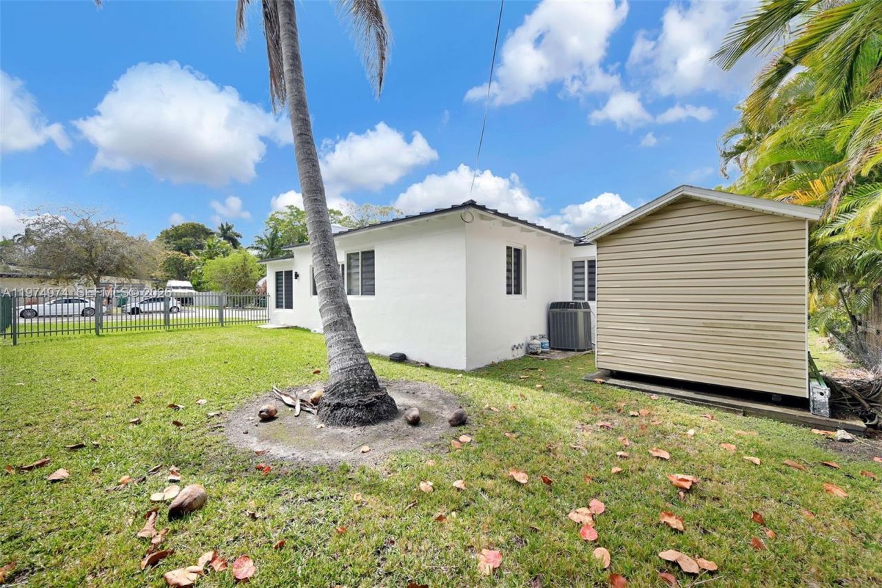1021 NE 82nd Ter, Miami, FL 33138 Photo