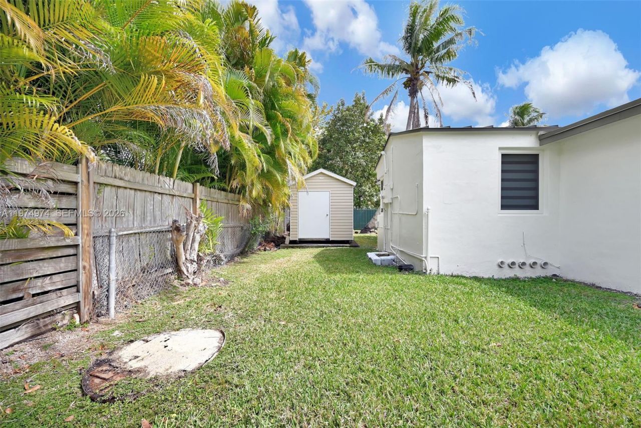 1021 NE 82nd Ter , Miami, FL 33138 Photo