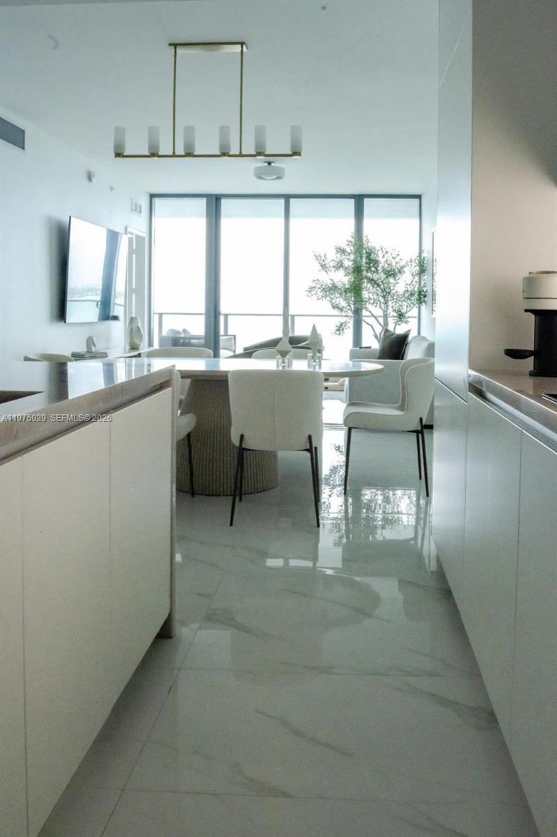 711 NE 23rd Ter, Unit 1506, Miami, FL 33137 Photo