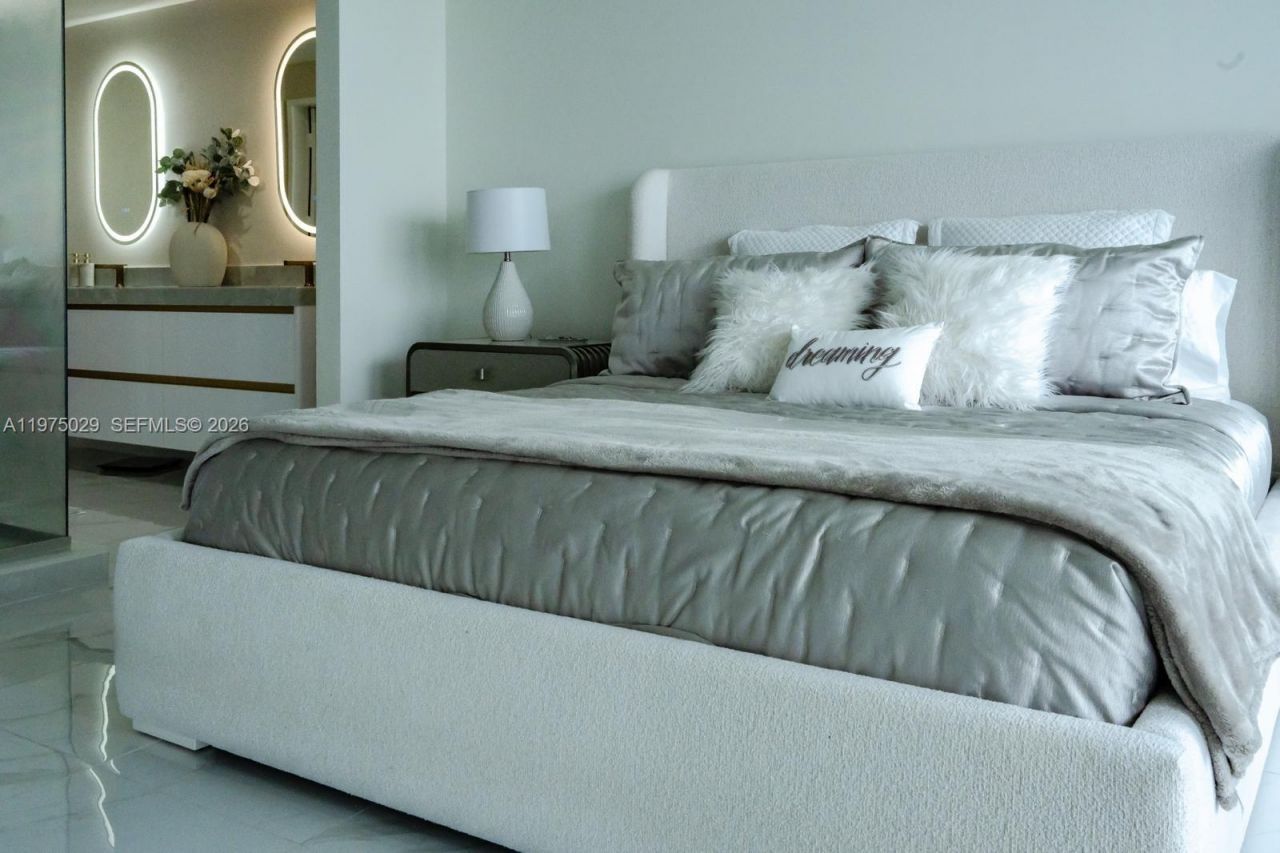 711 NE 23rd Ter, Unit 1506, Miami, FL 33137 Photo