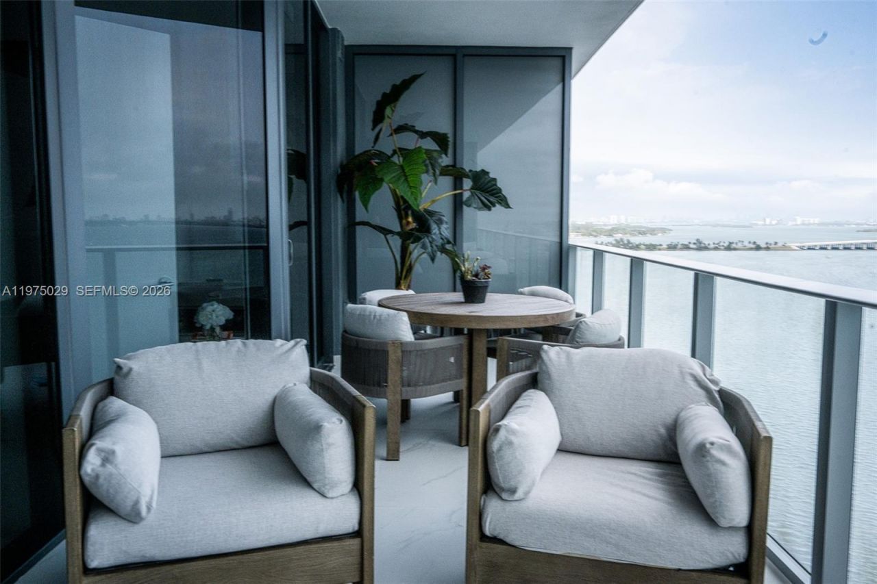 711 NE 23rd Ter, Unit 1506, Miami, FL 33137 Photo