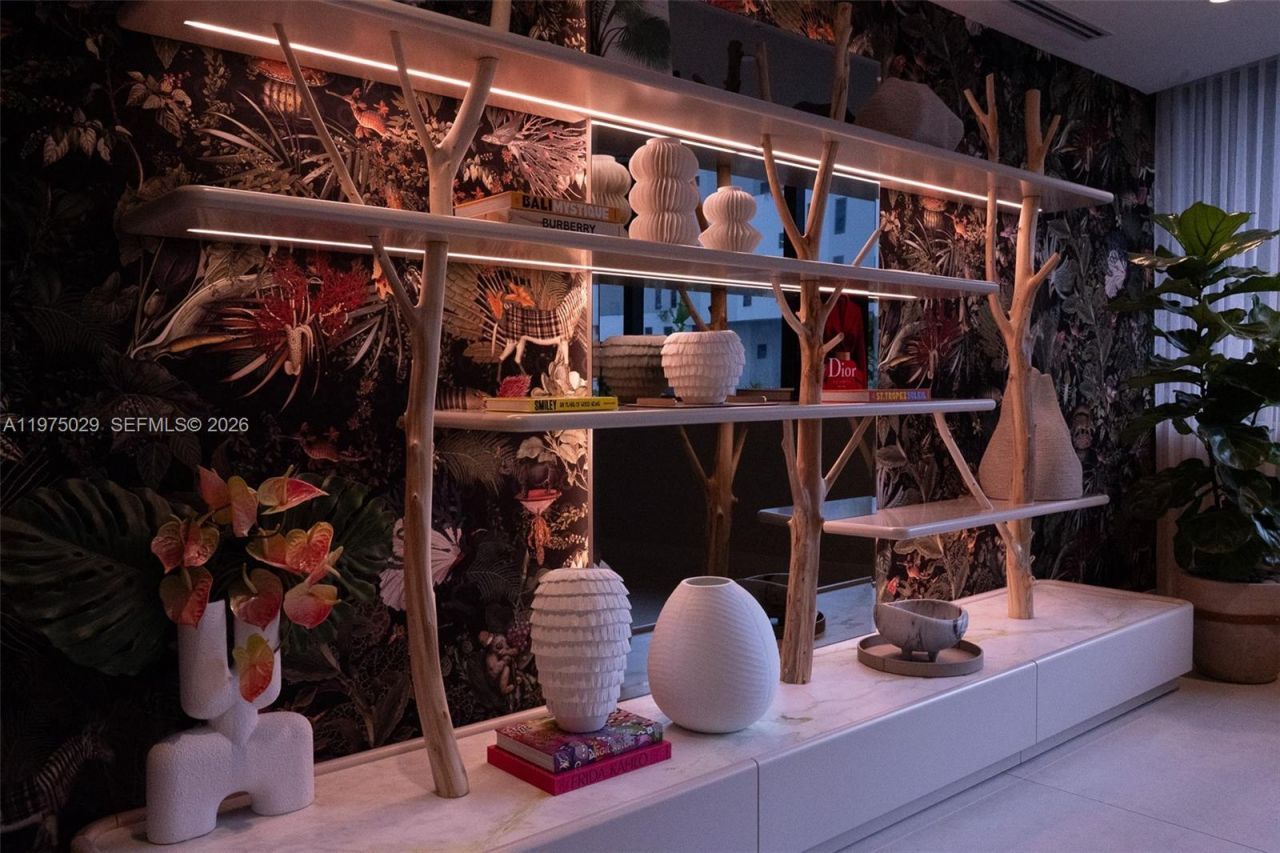 711 NE 23rd Ter, Unit 1506, Miami, FL 33137 Photo