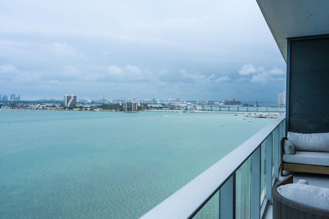 711 NE 23rd Ter, Unit 1506, Miami, FL 33137 Photo