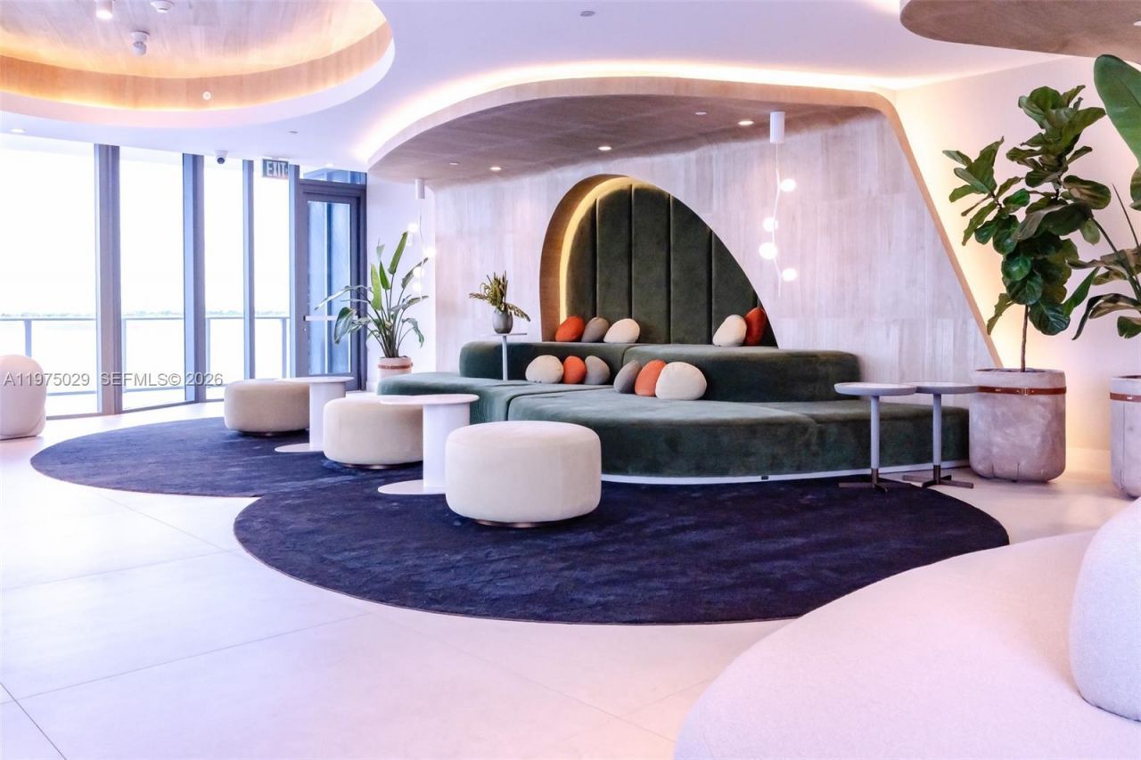 711 NE 23rd Ter, Unit 1506, Miami, FL 33137 Photo