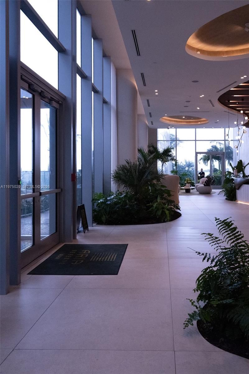 711 NE 23rd Ter, Unit 1506, Miami, FL 33137 Photo