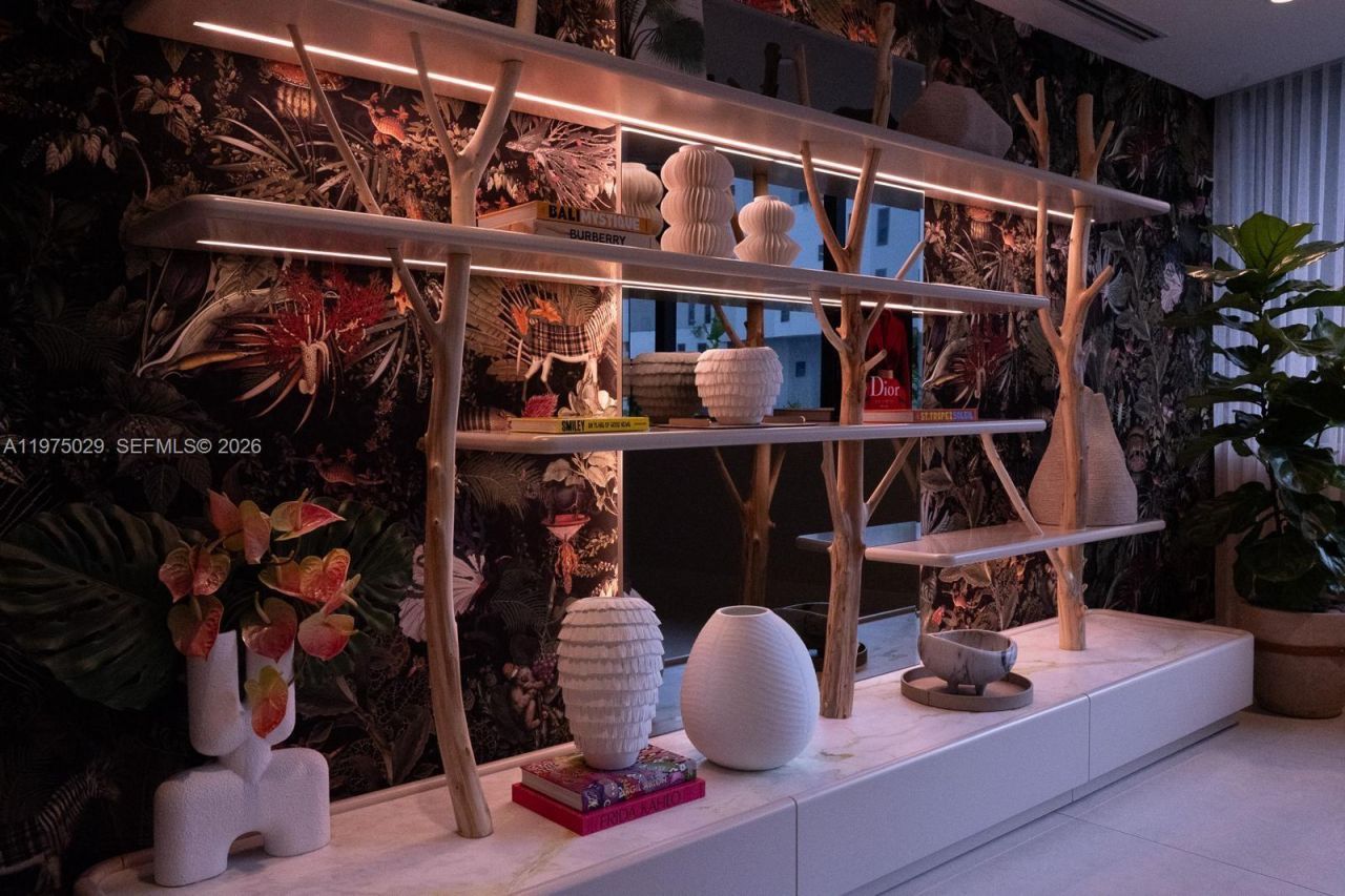 711 NE 23rd Ter, Unit 1506, Miami, FL 33137 Photo