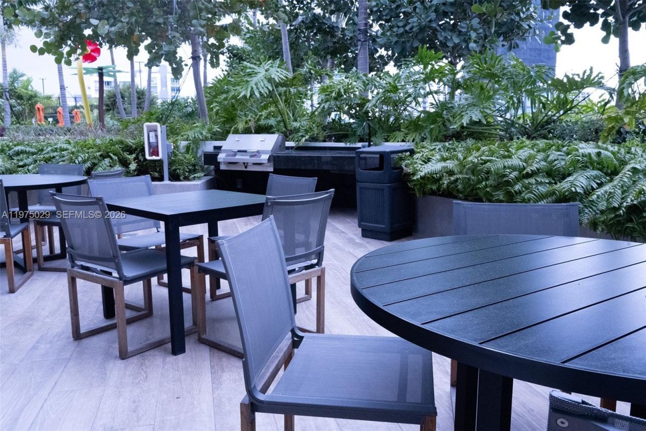 711 NE 23rd Ter, Unit 1506, Miami, FL 33137 Photo