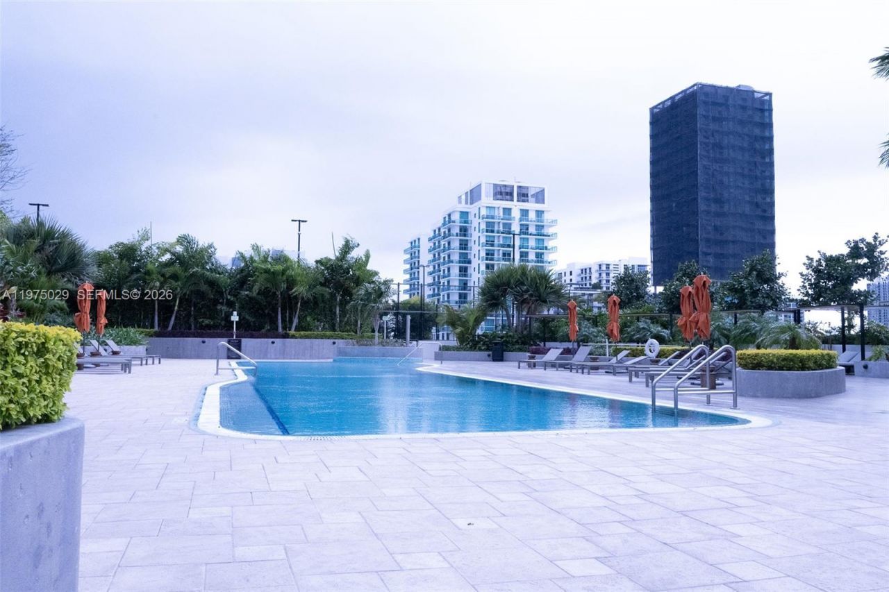 711 NE 23rd Ter, Unit 1506, Miami, FL 33137 Photo