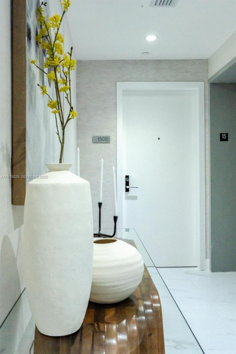 711 NE 23rd Ter, Unit 1506, Miami, FL 33137 Photo