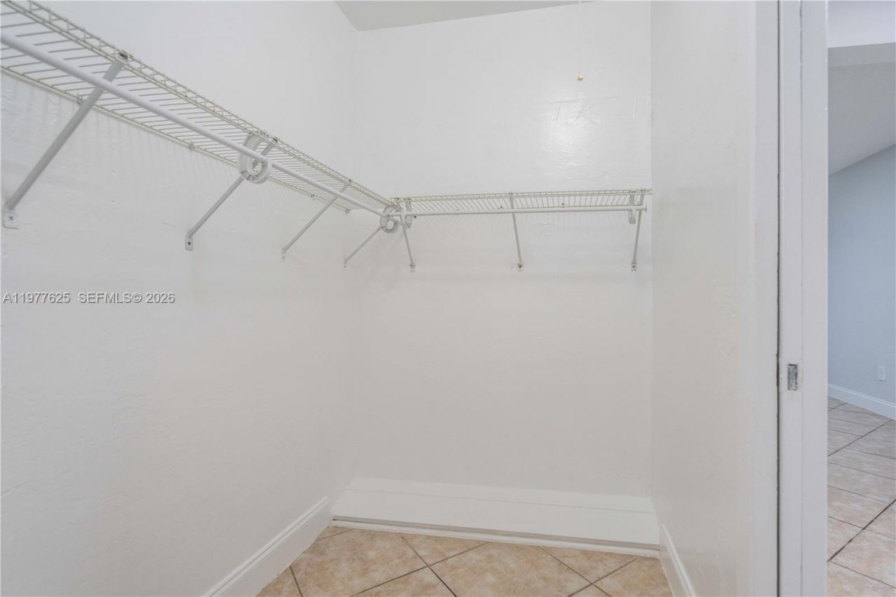 7311 Byron Ave, Unit 3, Miami Beach, FL 33141 Photo