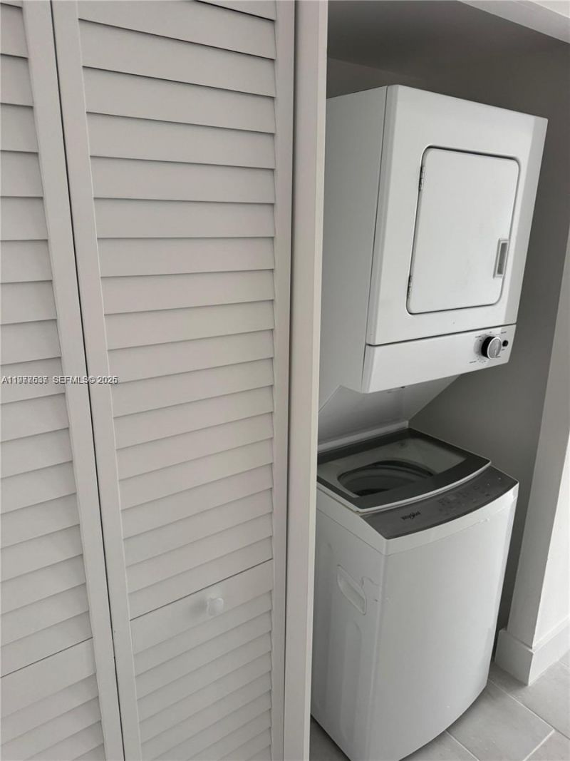 1280 S Alhambra Cir, Unit 2209, Coral Gables, FL 33146 Photo