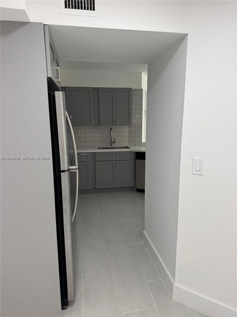 1280 S Alhambra Cir, Unit 2209, Coral Gables, FL 33146 Photo