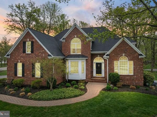 85 CATSKILL COURT, BELLE MEAD, NJ 08502